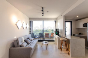 Modern And Elegant Brand New Apartment A Few Steps From Sh Sol